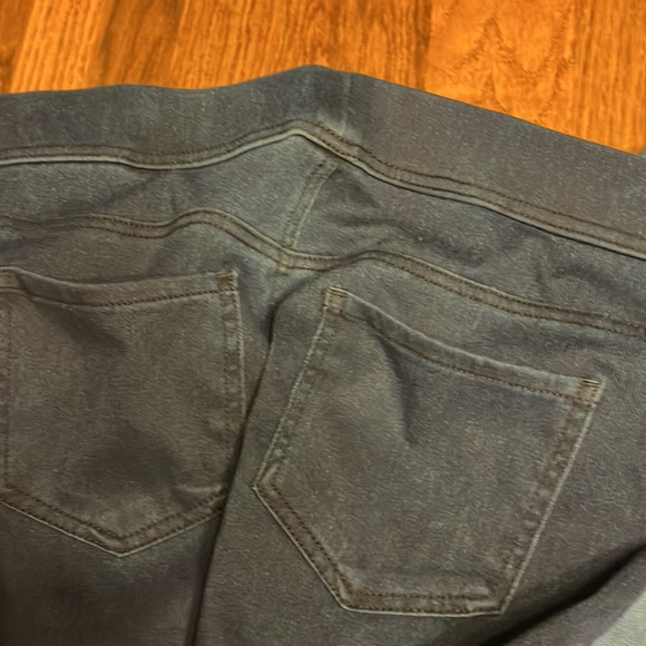 NWT LG 12-14,TIME & TRU MID RISE CAPRIS & NWOT 12-14 JEGGINGS - Picture 8 of 11